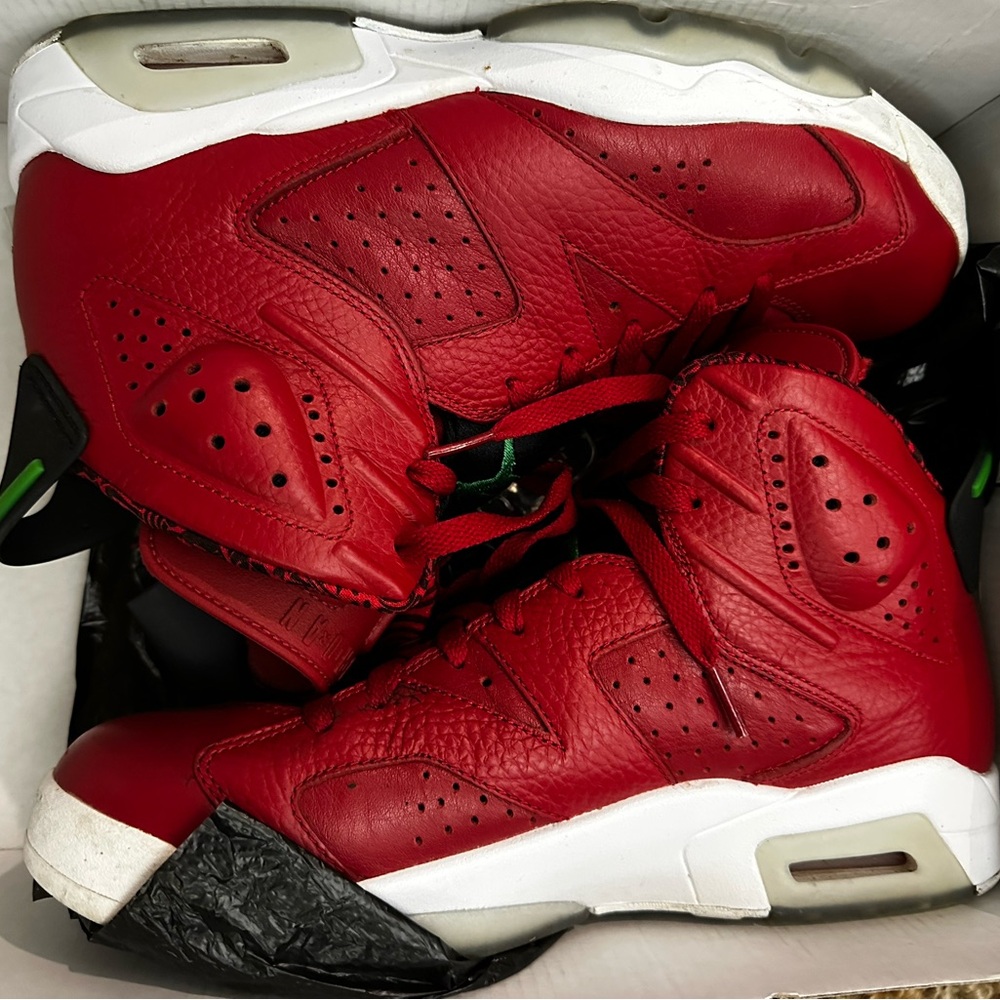 Nike Red and White Air Jordon 6